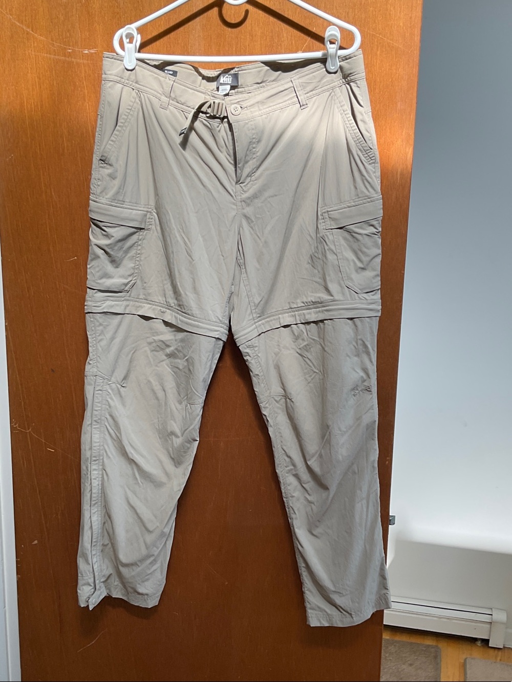 REI Women’s Zip-Off Cargo Pants — Light Khaki
